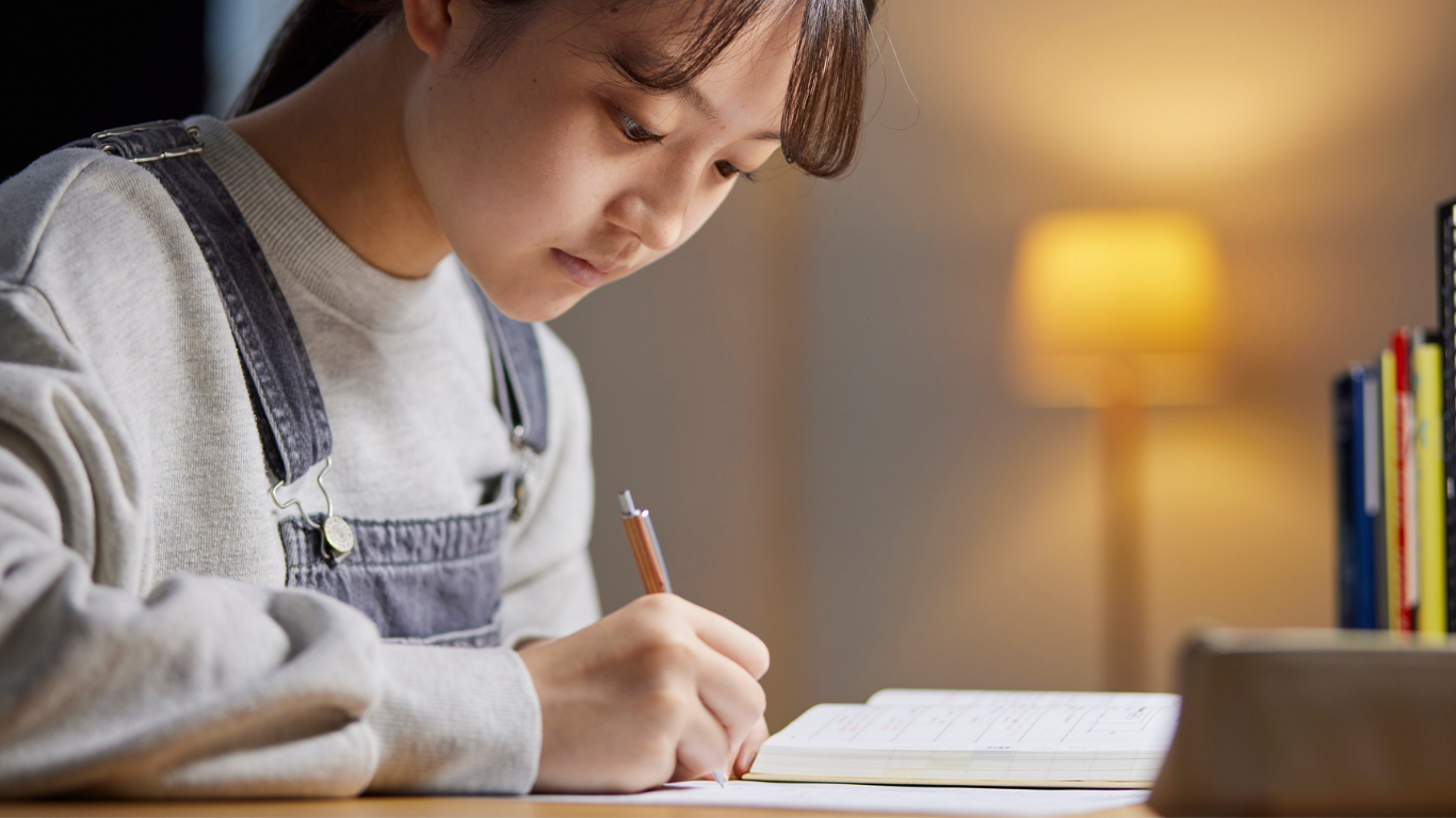 学校に行かない日も“学びは止まらない”——つむぎ式・安心して始める在宅学習